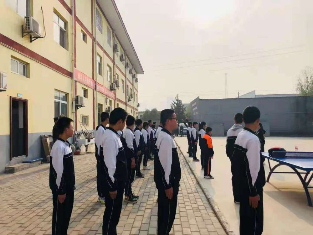 甘肃正规全封闭式管理学校 四川教育叛逆青少年的学校 大正教育基地.jpg