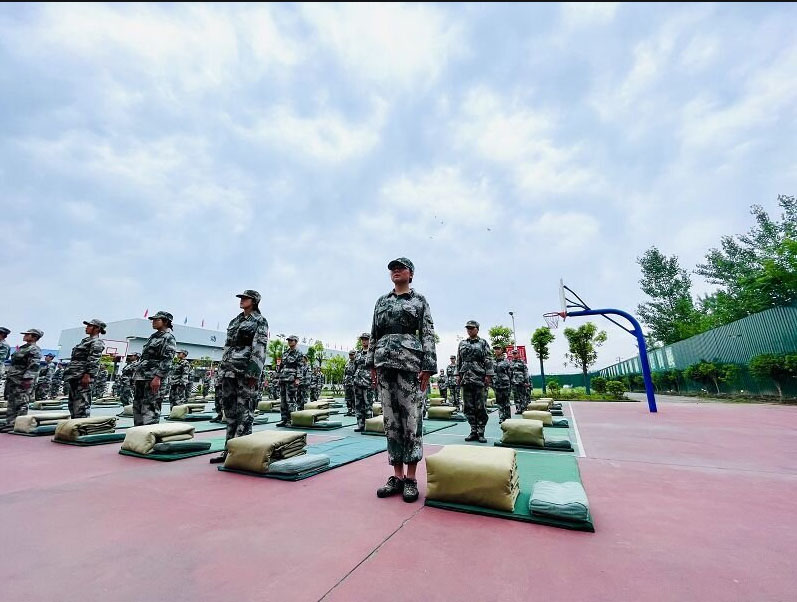 包头封闭式管理孩子叛逆学校