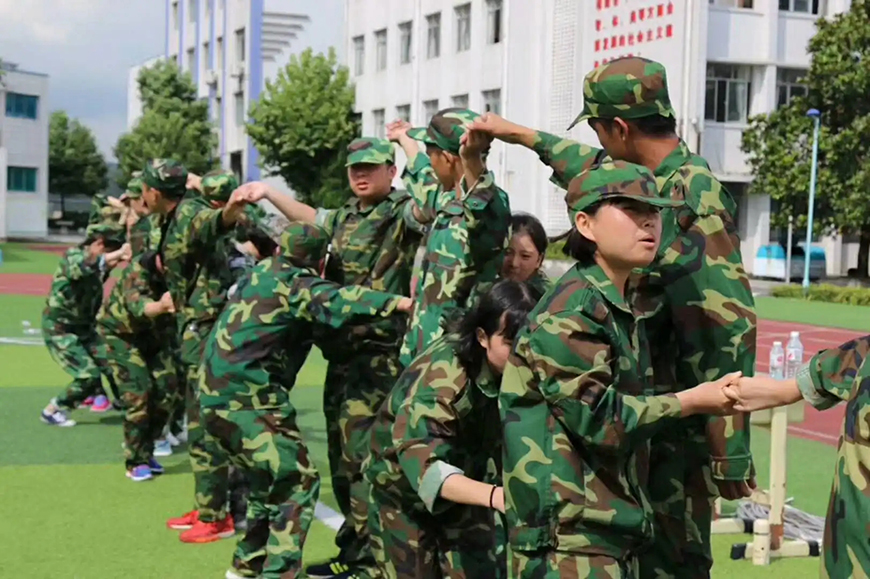 AAA级教育学校叛逆品牌榜