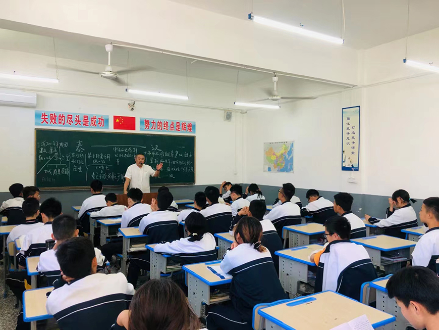孩子叛逆期教育学校